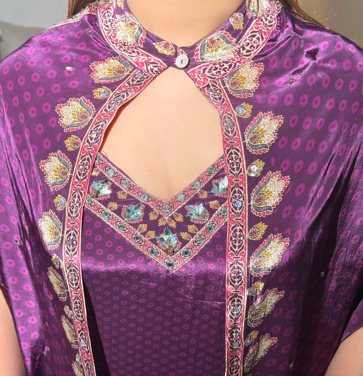 Soraya Inner & Cape Style Set