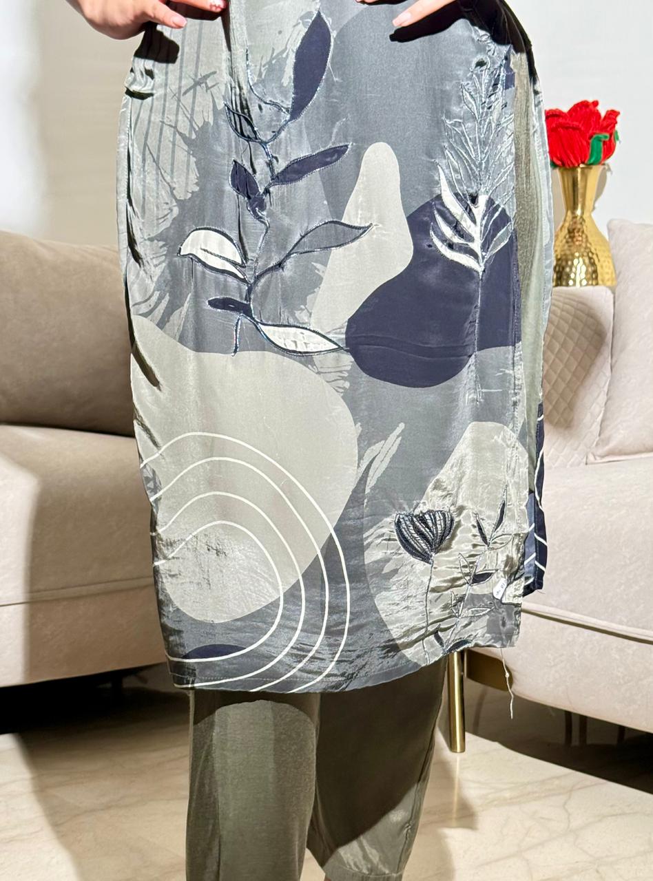 Ruhaya Charm – Printed Kurta Set