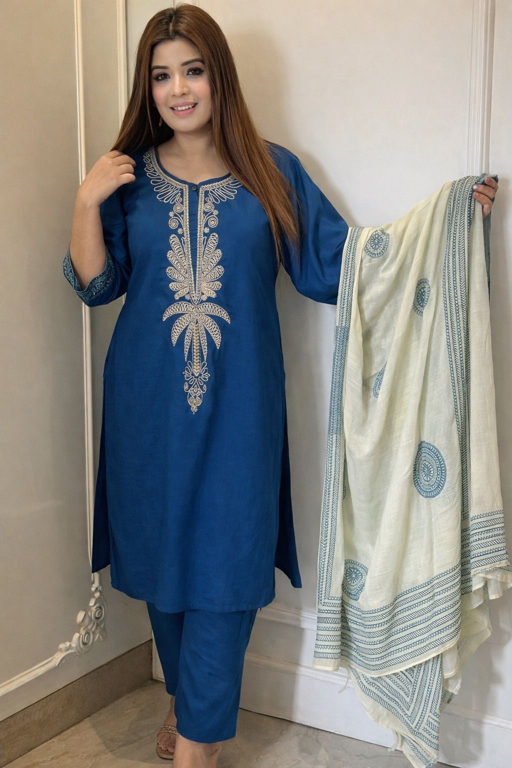 Aabira Timeless Ethnic Kurta Set – Blue, Black & Yellow