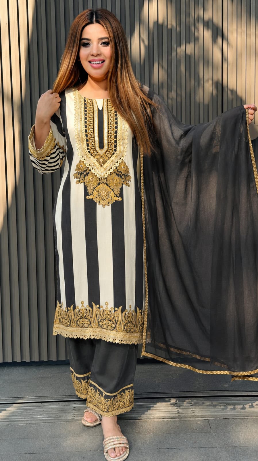 Siyah Noor Suit Set