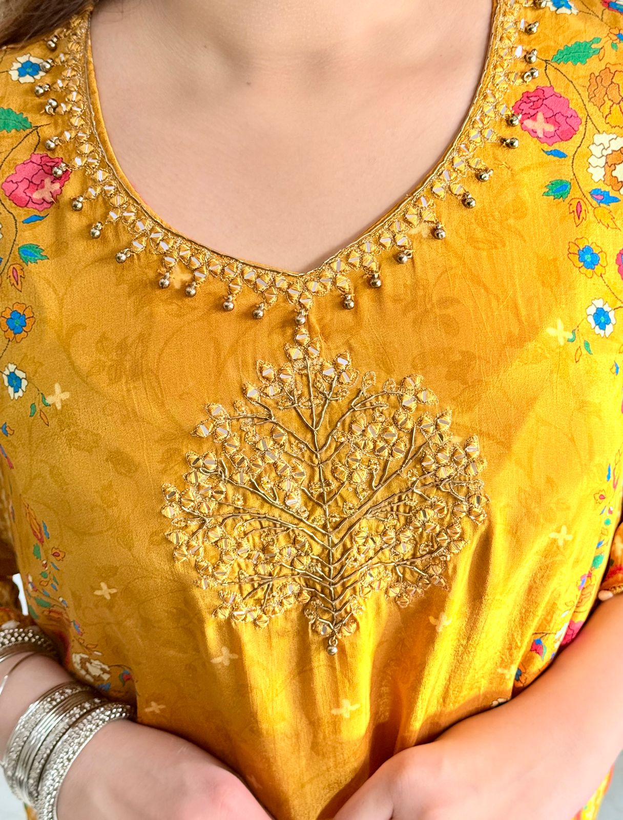Inayat – Premium Embroidered Farshi Salwar Set
