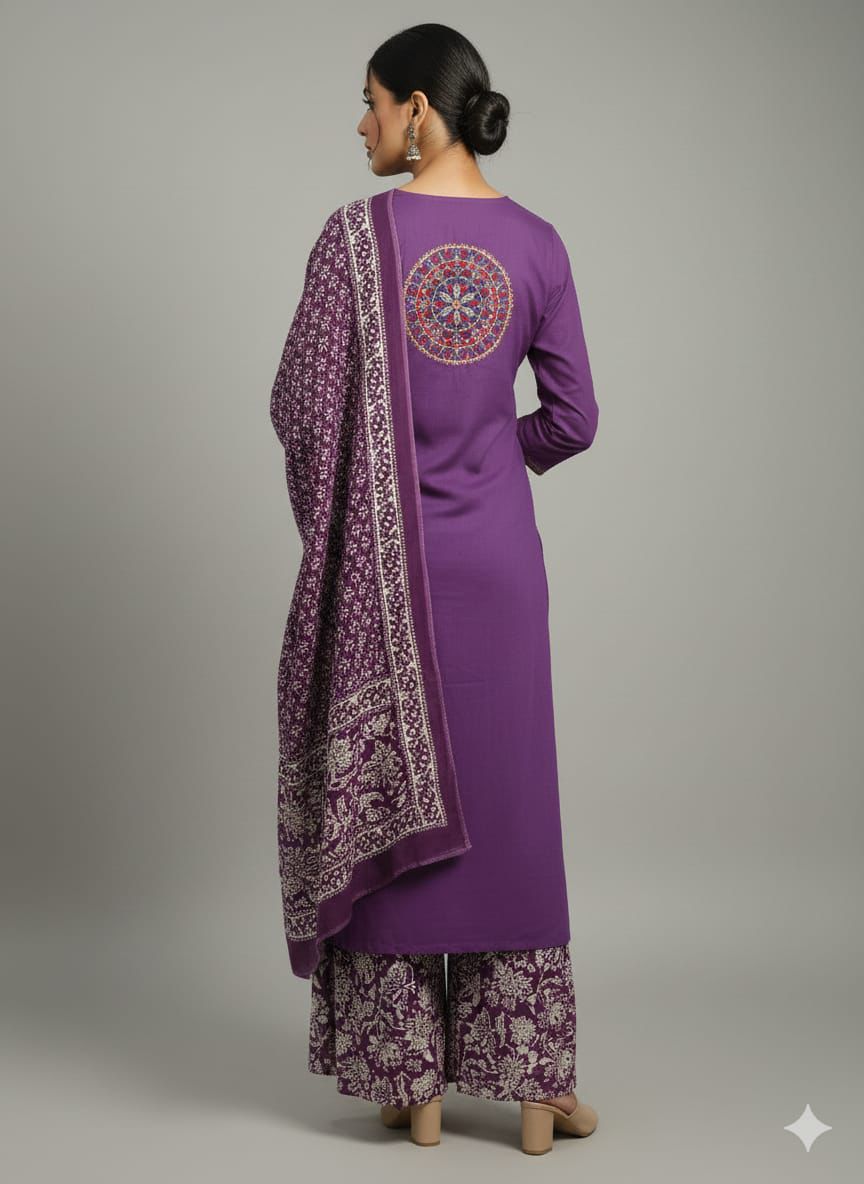 Signature Azure Bloom: An Artisan 3-Piece Ensemble