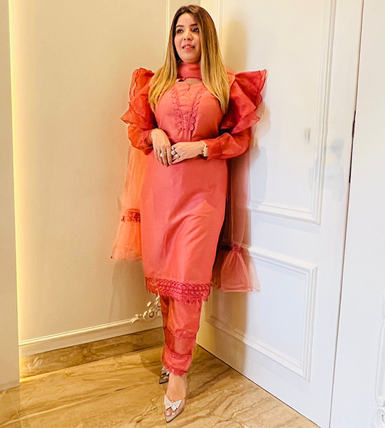 Resha India Salwar Suits and Sets  Buy Resha India Makhmali Mustard Kurta  Set of 3 Online  Nykaa Fashion